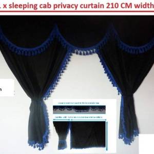 Перде за тов.автомобил предно цяло черно с червено