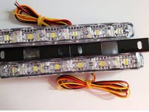 Лед дневни светлини с мигач