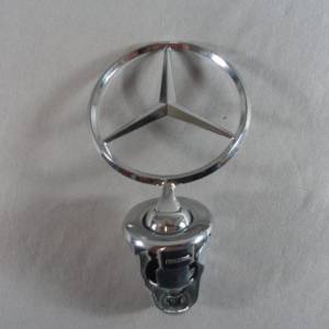 Емблема за преден капак MERCEDES W212/221